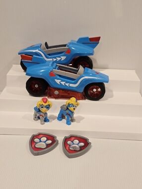 Paw Patrol Mighty Pups Super Paws Mighty Twins Power Split Vehicle and Figure Se
